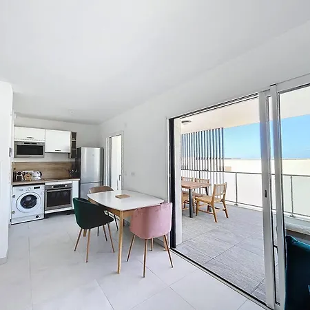 T2 Avec Piscine Et Terrasse, Calme Et Proche Centre, Pinzutella, Calvi - Fr-1-719-38 *